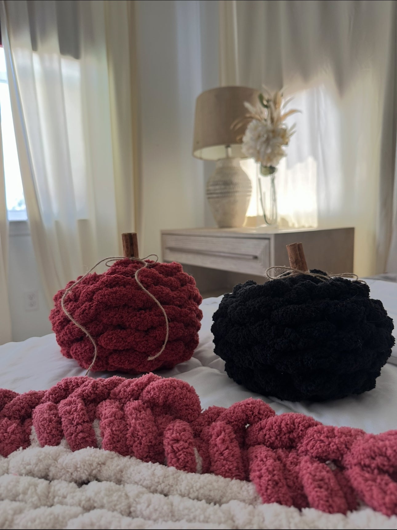Handmade Chunky Yarn Pumpkins – Cozy Fall Décor